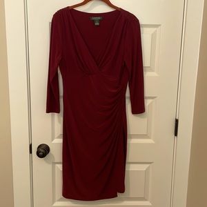 Lauren Ralph Lauren V neck dress with side gathers.